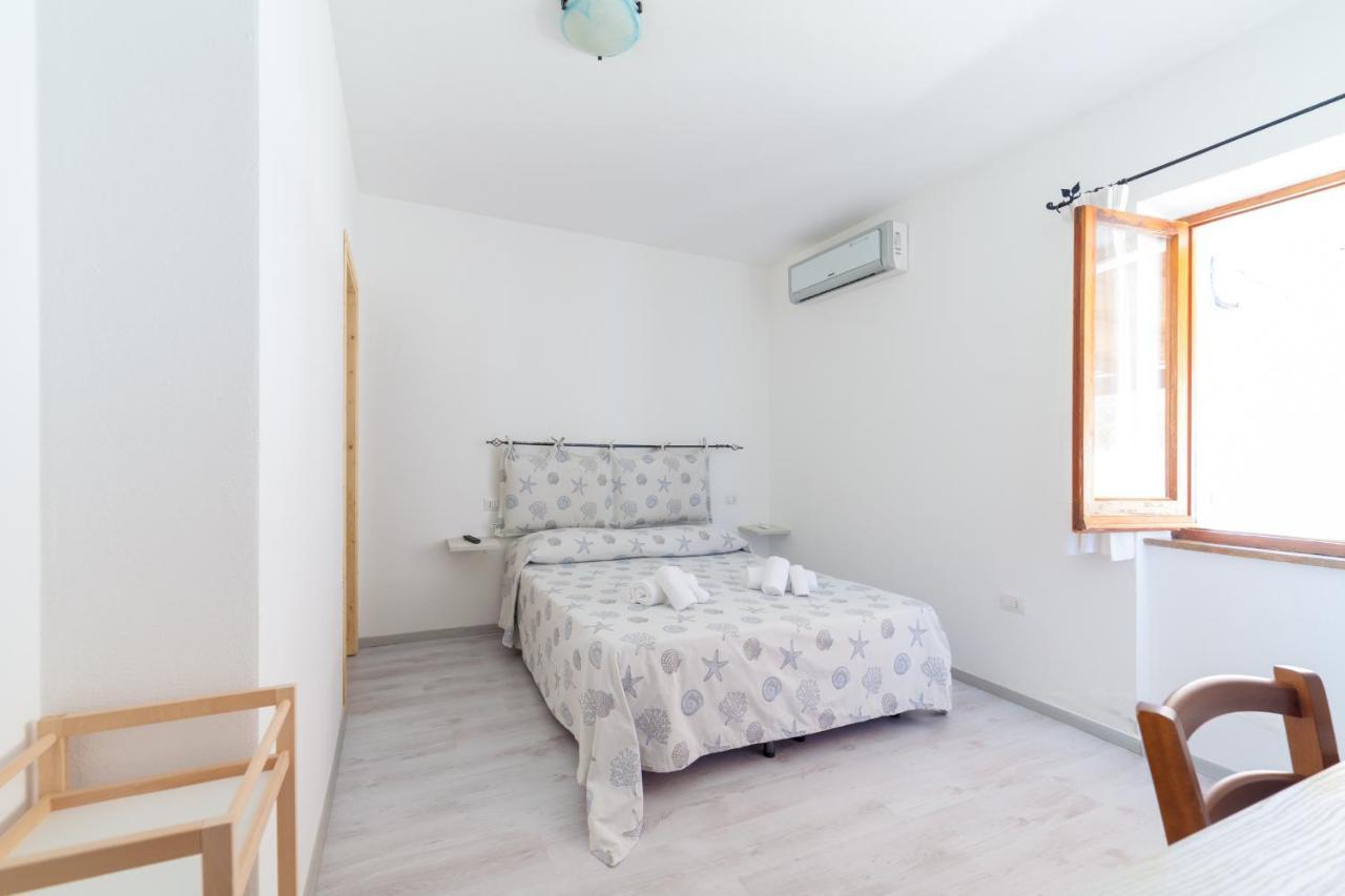 Brezza B&B Golfo Aranci Eksteriør bilde